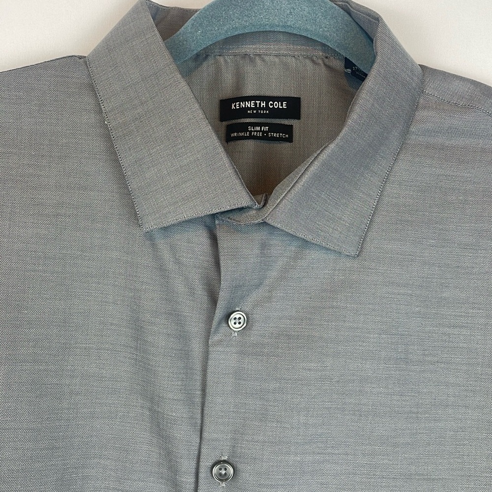 Van Heusen Lux Sateen Black Shirt - Picture 3 of 3